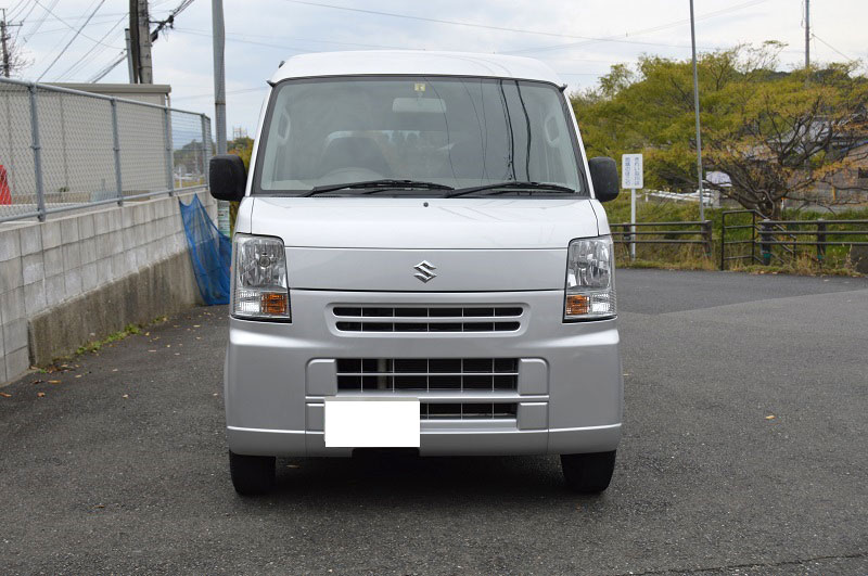 シルバー　車検なし<br>
AT・PS・PW・集中ドアロック