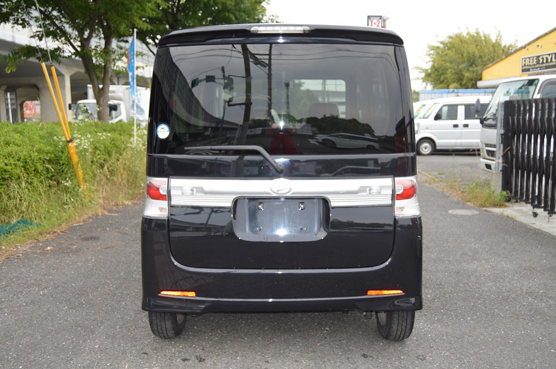黒　車検なし<br>
キセノンライト・スマートキー・ETC