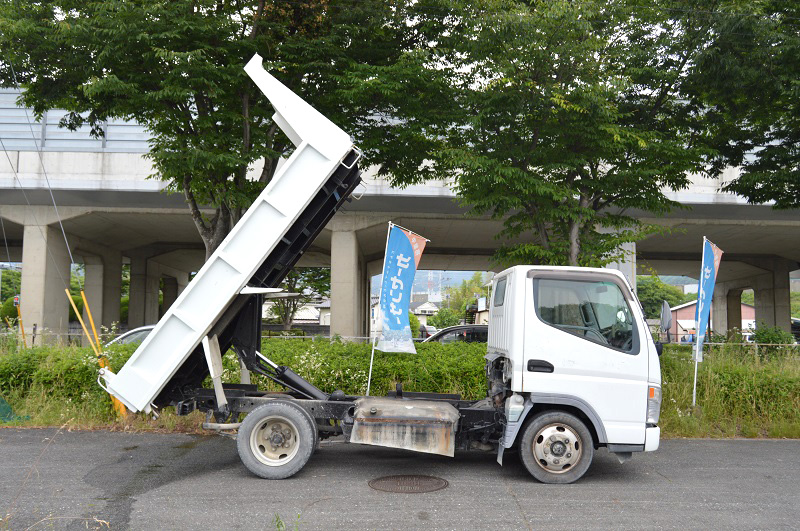 白　車検平成31年2月<br>
Ｗタイヤ　ダンプ型式　新明和ＤＲ2-99ＳＹ
