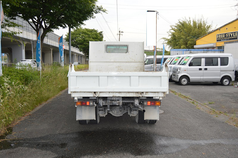 白　車検平成31年2月<br>
Ｗタイヤ　ダンプ型式　新明和ＤＲ2-99ＳＹ